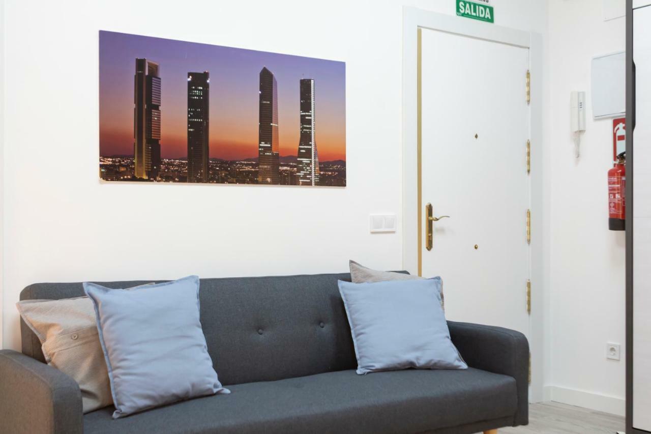 Plaza Mayor Apartment Madrid Bagian luar foto