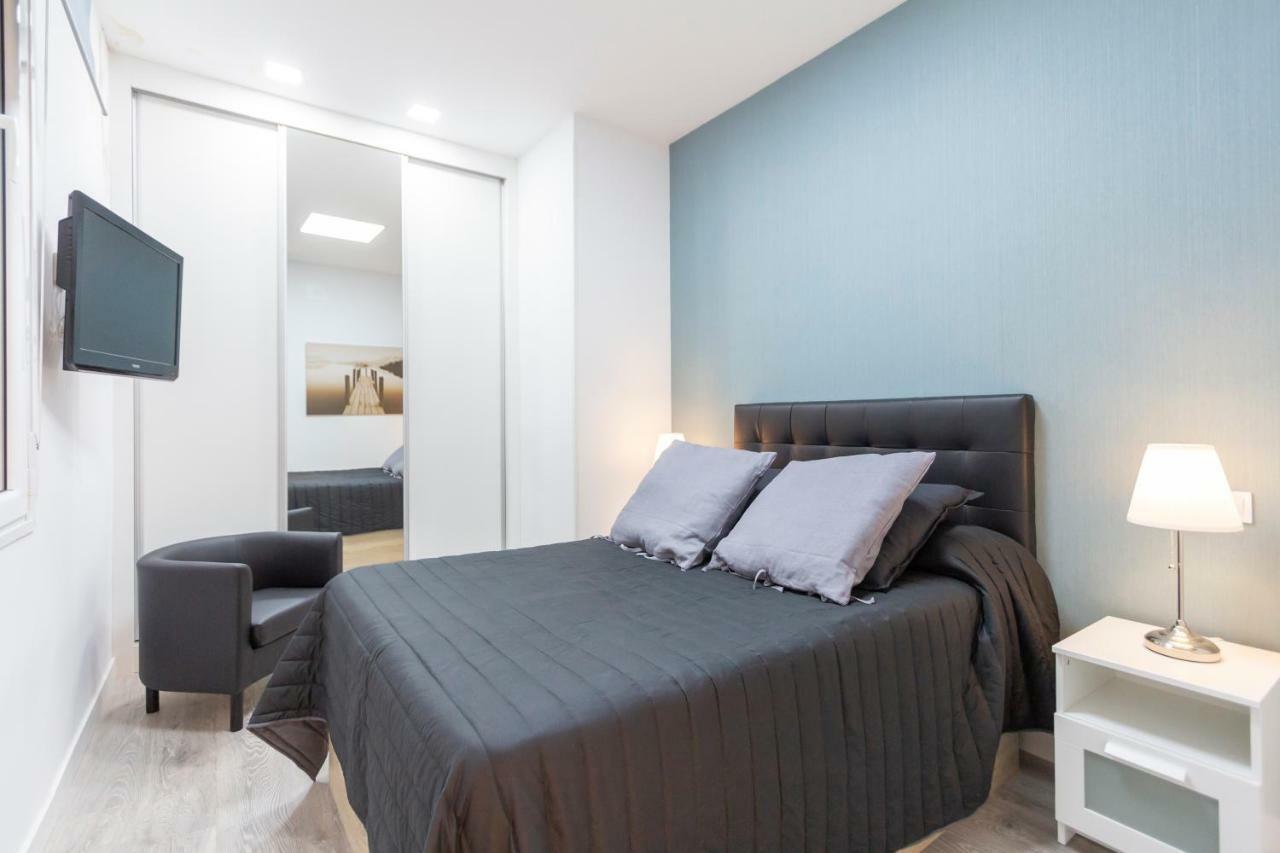 Plaza Mayor Apartment Madrid Bagian luar foto