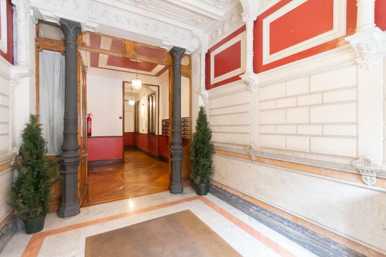Plaza Mayor Apartment Madrid Bagian luar foto