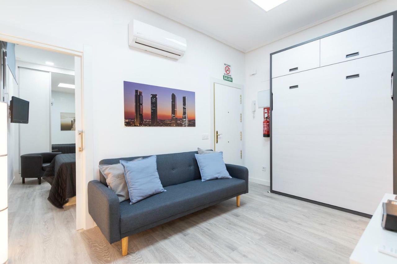 Plaza Mayor Apartment Madrid Bagian luar foto